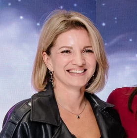 Юлия Комолова